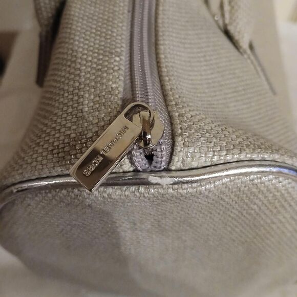 Michael Kors barrel duffel satchel bag tan/silver textured canvas silver trim - Picture 6 of 8